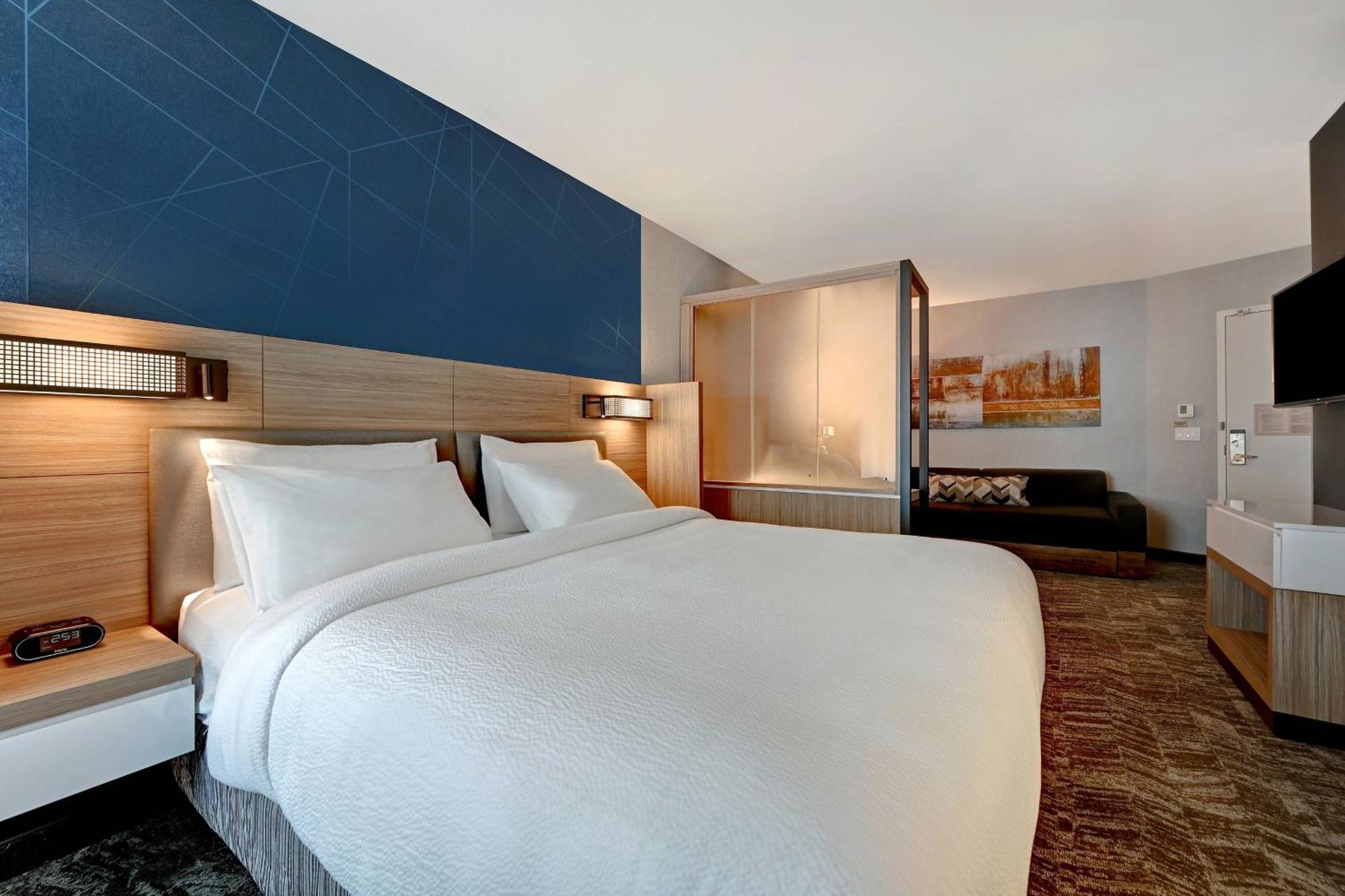 Springhill By Marriott Area Hotel 3*